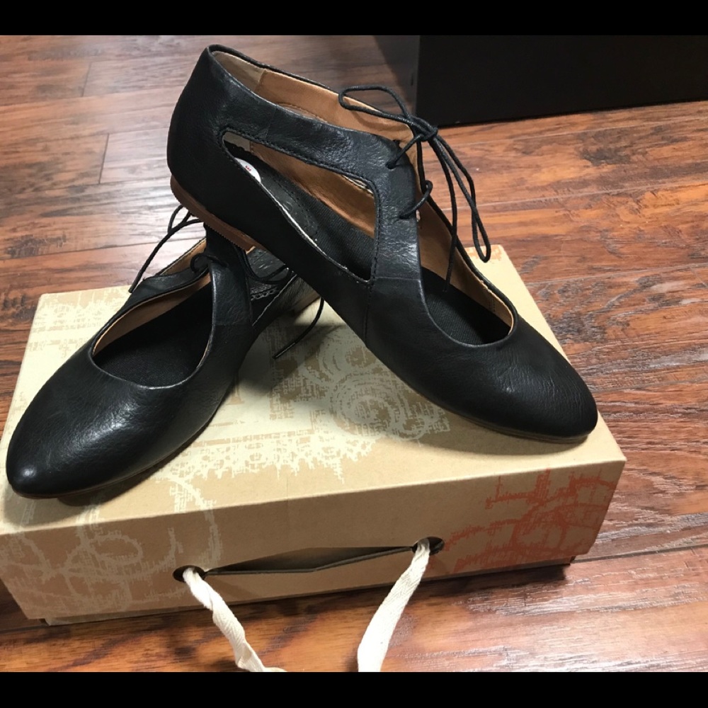 Original NWT LATIGO UPTOWN BLK Shoes 6.1/2 M